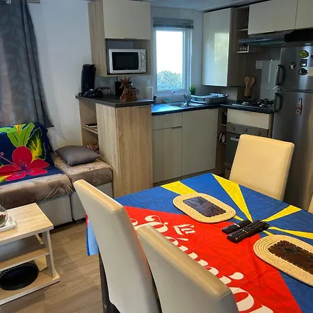 Ferienhaus Location Saisonniere Meublee Pour 6 Personnes Proche Du Mont Saint Michel Ducey-Les Cheris
