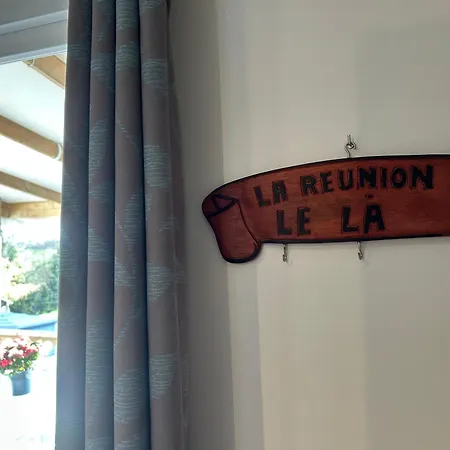 Ferienhaus Location Saisonniere Meublee Pour 6 Personnes Proche Du Mont Saint Michel